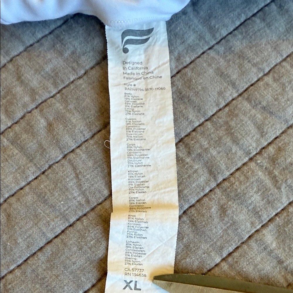 Fabletics White Sports Bra Size XL - Picture 8 of 9